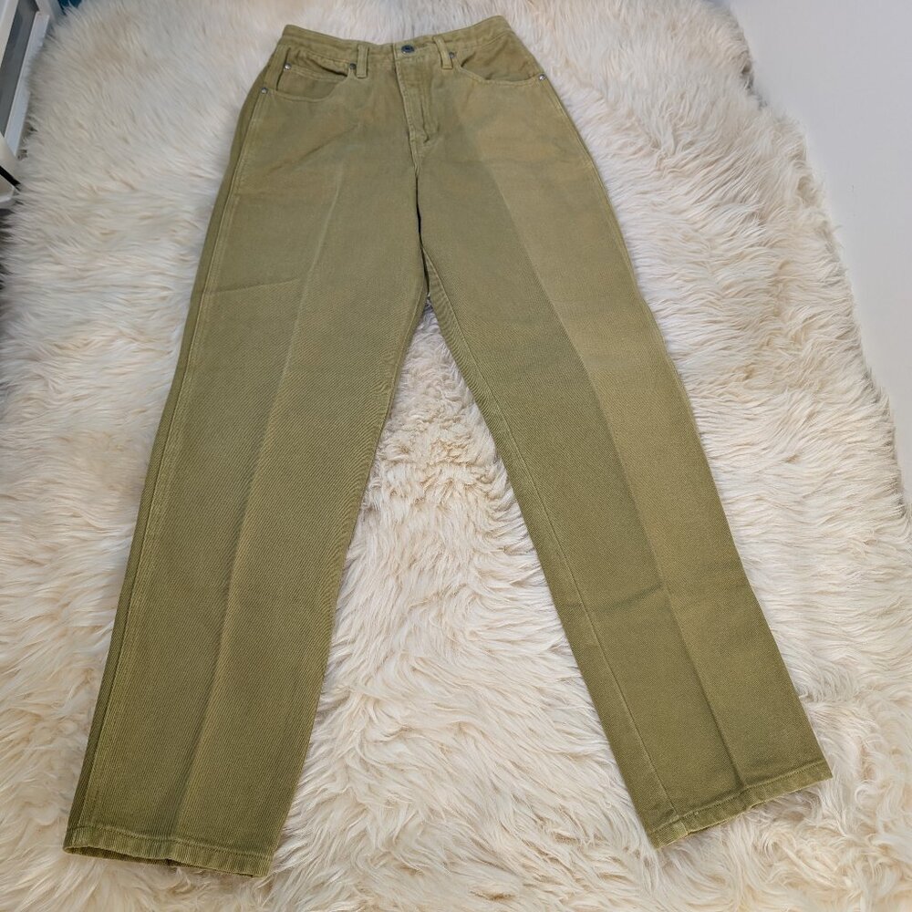 Union Bay Women's Olive Green Tapered High Waist Mom Jeans Size 7/8